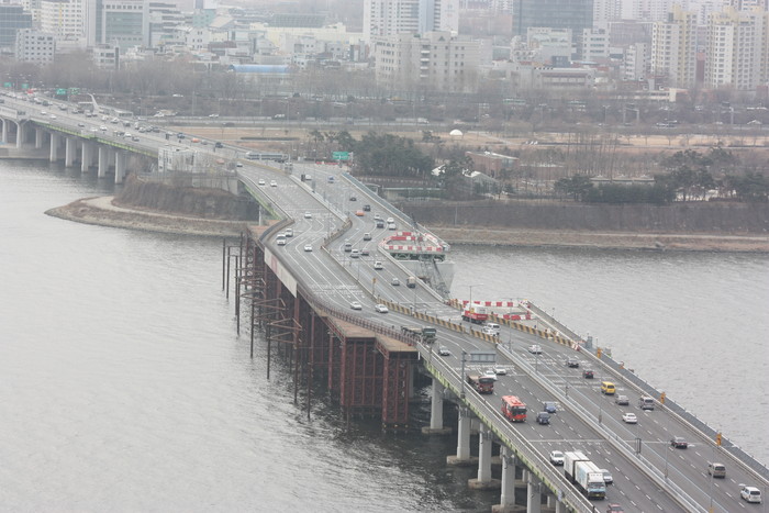 ▲ 공사중인 양화대교 전경ⓒ서울시