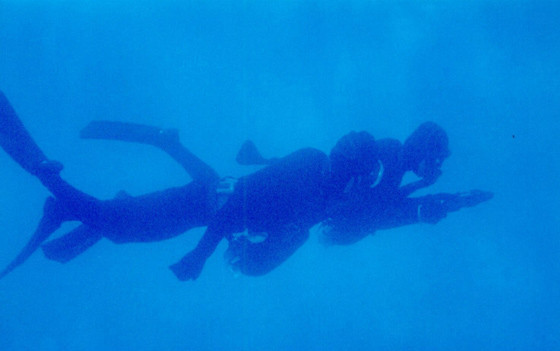▲ UDT 대원들의 수중 침투 모습.ⓒ자료사진