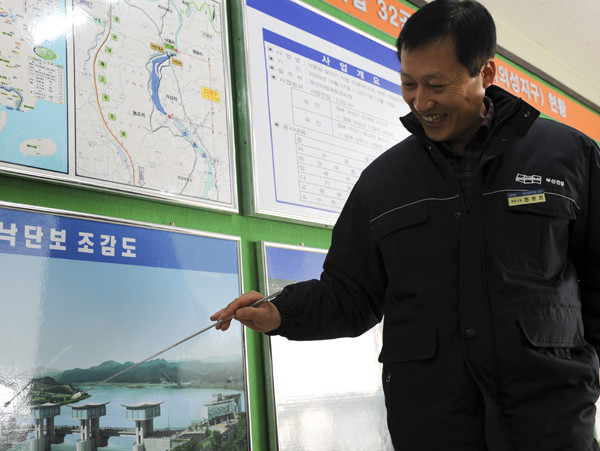 ▲ 전찬건 낙단보 건설소장.