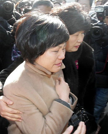 ▲ 이광재 전 강원지사가 물러난 지사직에 이 전 지사의 부인인 이정숙씨가 하마평에 오르고 있다. ⓒ 연합뉴스