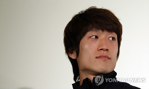 ▲ 이청용(23·볼턴)이 올해 첫 공격포인트를 작성하며 잉글랜드 프로축구 프리미어리그 에버턴전에서 시즌 7호 도움을 기록하고 평점 7점을 받았다. ⓒ연합뉴스