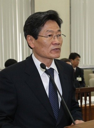 ▲ 국회 행정안전위원회는 23일 김능환 중앙선관위원 후보자에 대한 인사청문회에서 여야 의원들은 내년 4월 총선부터 도입되는 재외국민 선거를 두고 공정성 확보를 위한 제도적 장치 마련의 필요성을 역설했다. ⓒ 연합뉴스