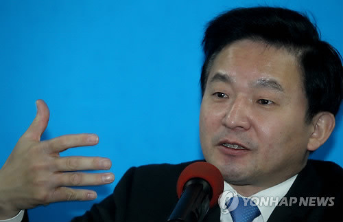 ▲ 한나라당 재보선 공심위원장인 원희룡 사무총장이 1일 여의도 당사에서 가진 기자간담회에서 재보선 절차에 대해 설명하고 있다. ⓒ연합뉴스