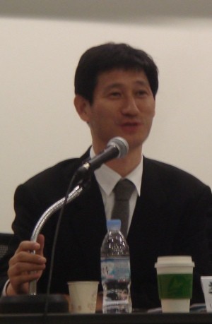 ▲ 8일 오전 상공회의소에서 열린 바른사회시민의회 9주년 심포지엄에서 최영진 중앙대 정치외교학과 교수는 