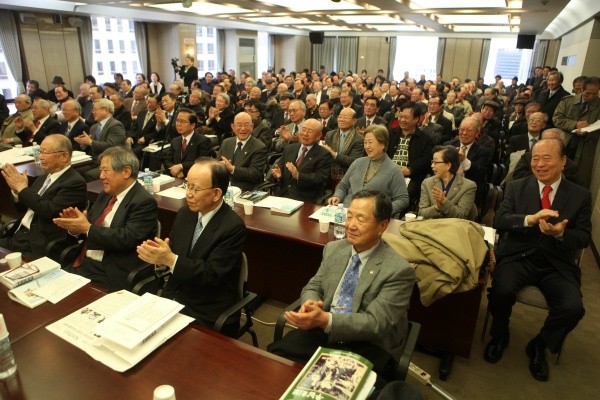 ▲ 2일 오후 프레스센터 19층에서 국방 관계자 및 학계 인사 500여명이 참석한 가운데 '뉴데일리 이승만 연구소' 창립 기념식이 열렸다.  ⓒ 뉴데일리