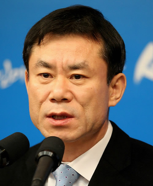 ▲ 23일 서울시 이종현 대변인이 정부의 주택거래 활성화 대책에 따른 취득세 감소를 반대하는 기자설명회를 열고 있다. ⓒ 뉴데일리