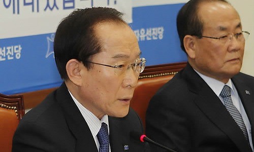 ▲ 자유선진당 이회창 대표가 25일 오전 국회에서 열린 최고위원회의에서 모두발언을 하고 있다. ⓒ연합뉴스