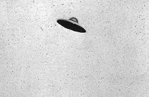▲ 1952년 뉴저지주 상공에 나타난 UFO 추정물체.ⓒ유코피아닷컴 캡처