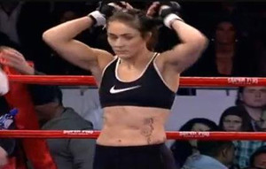 ▲ 임신 3개월째인 여자 격투기 선수 댄드와.ⓒ유코피아닷컴 캡처