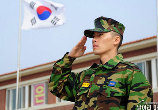 ▲ 해병대 신병교육을 수료한 배우 현빈(본명 김태평). [자료출처·날아라 마린보이]