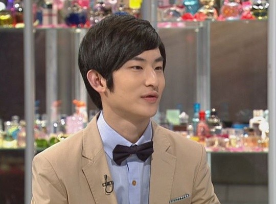 ▲ 7년 째 향수를 먹고 있다는 화성인 김병훈 씨.  ⓒtvN '화성인 바이러스'