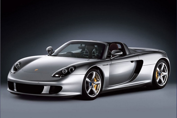 ▲ 포르쉐 까레라 GT. 배기량 5,700cc에 가격은 8억8,000만 원에 달한다.