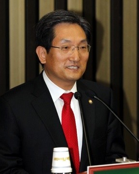 ▲ 민주당의 새 원내 수석부대표에 충북 출신 재선인 노영민(청주 흥덕을) 의원이 17일 확정됐다. ⓒ 연합뉴스