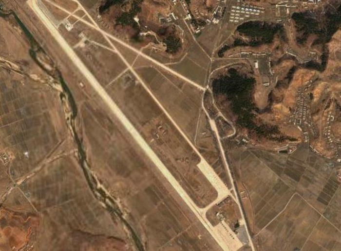 미그29가 전개하는 순천공항의 항공사진