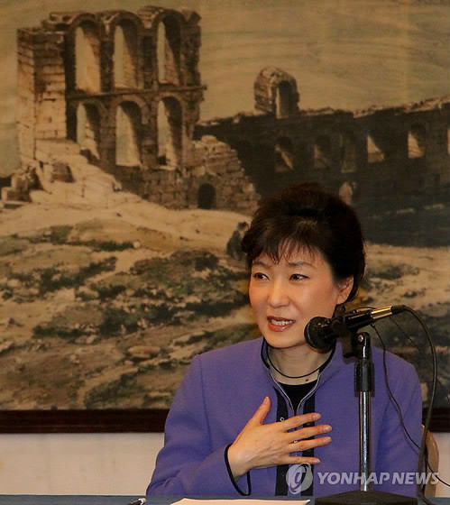 ▲ 박근혜 한나라당 전 대표의 '경청'하는 대화법이 화제가 되고 있다. ⓒ 연합뉴스