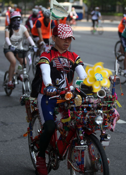 ▲ 이색자전거로 참여하는 참가자ⓒ노용헌기자