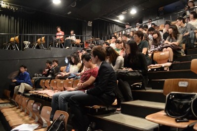 ▲ 한국대학생포럼은 지난 31일 오후 7시 대학로의 <알과핵 소극장>에서 조전혁 의원과 함께 '토크 콘서트'를 열었다. ⓒ성연주 기자