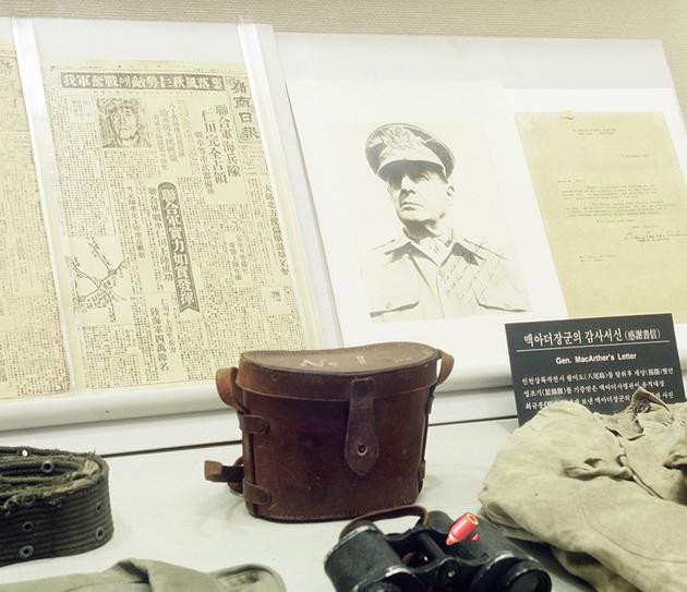 ▲ ⓒ 맥아더 장군과 이승만 박사