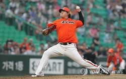 ▲ ⓒ역투하는 '괴물' 류현진.