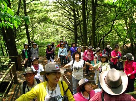▲ 덕유산국립공원 무주구천동 입구에 위치하는 덕유대 자동차야영장은 60동 규모이다.ⓒ국립공원관리공단 제공