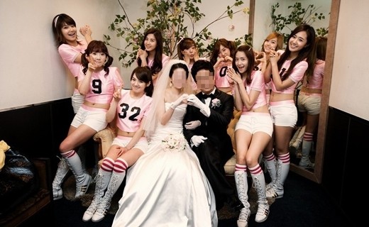 ▲ 소녀시대 매니저 결혼식ⓒ사진=온라인 커뮤니티