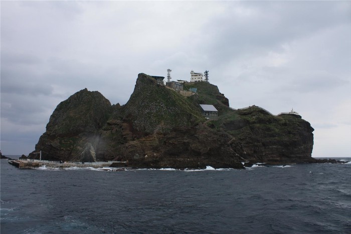 ▲ 지난해 실시된 2회 대장정에서 탐방단이 도동항로표지관리소를 방문한 모습.ⓒ
