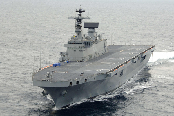 ▲ 한진중공업이 건조한 우리나라 최초의 항모형 상륙함 '독도함'. 한진중공업은 특수선 건조 기술이 뛰어나다.