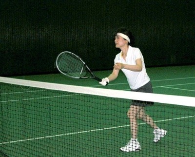 ▲ 박근혜 한나라당 전 대표가 테니스를 치는 모습 ⓒ 박근혜 미니홈피