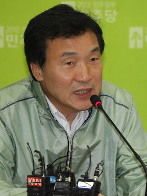 ▲ 손학규 민주당 대표가 28일 원내대책회의에서 모두 발언하고 있다. ⓒ 연합뉴스