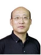 ▲ 윤대진 경상대 생화학과 교수