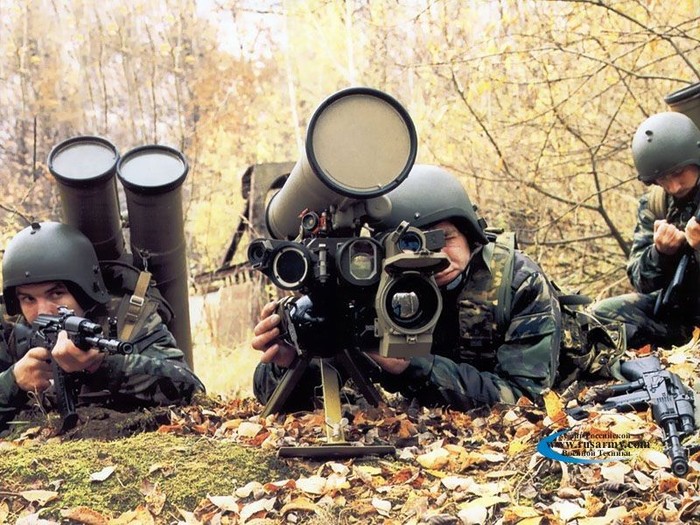 ▲ 우리 군이 불곰사업의 일환으로 도입한 러시아제 대전차 미사일 '메티스-M'.[사진출처: 유용원 기자의 군사세계]