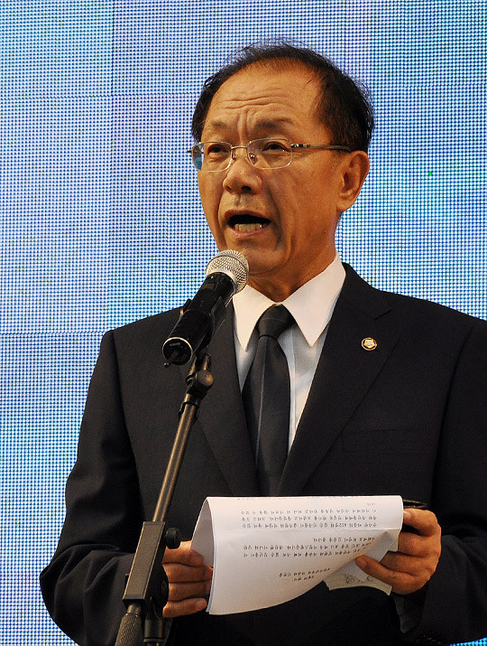 ▲ 축사를 하고 있는 황우여 한나라당 원내대표.ⓒ 뉴데일리 추진혁 기자