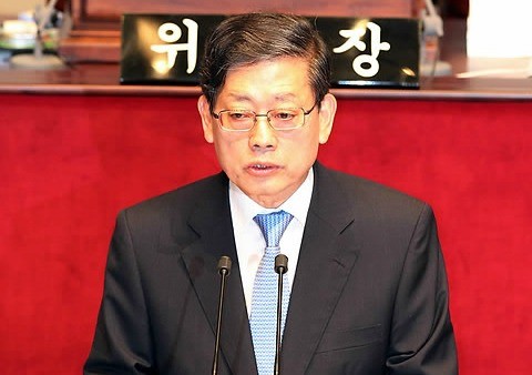 ▲ 김황식 국무총리가 22일 국회에서 열린 예산결산특별위원회에서 감세와 관련해 발언하고 있다. ⓒ연합뉴스