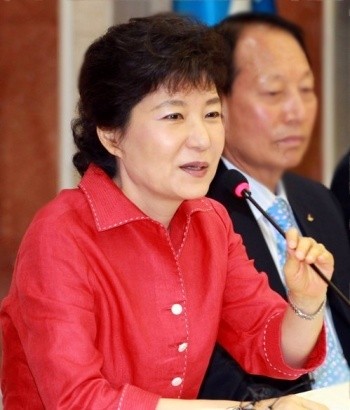 ▲ 박근혜 한나라당 전 대표가 22일 외교‧대북정책을 기고의 형식으로 ‘균형정책’을 발표함에 따라 과거 박 전 대표의 대북 발언에 관심이 쏠리고 있다. ⓒ 연합뉴스