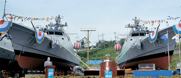 ▲ 2009년 9월 STX조선해양(주)에서 거행된 PKG 2번함 한상국함과 3번함 조천형함의 진수식.
