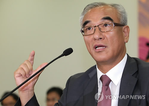 ▲ 최광식 문화체육관광부 장관 내정자가 15일 오전 국회에서 열린 인사청문회에서 의원들의 질의에 답하고 있다. ⓒ연합뉴스