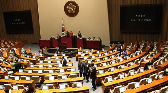 ▲ 국회는 21일 본회의를 열어 양승태 대법원장에 대한 임명동의안을 통과시키고 17일 동안 본회의 휴회를 결의했다. ⓒ 연합뉴스