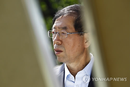 ▲ 서울시장 예비후보로 등록한 박원순 변호사가 강남 61평 고급 아파트에 거주하는 사실이 알려지면서 논란이 일고 있다. ⓒ 연합뉴스