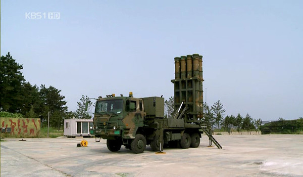▲ 철매-Ⅱ 미사일의 시험발사 장면[자료출처:KBS뉴스 화면캡쳐]