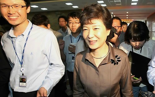 ▲ 박근혜 한나라당 전 대표가 10.26 서울시장 보선에서 나경원 후보를 지원하기로 최종 결정했다. ⓒ 연합뉴스