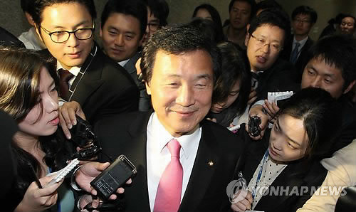 ▲ 손학규 민주당 대표가 4일 당 대표직 사퇴 의사를 밝혔다. ⓒ 연합뉴스