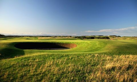 ▲ 구미시가 낙동강 둔치를 활용한 골프장 건설을 추진 중인 가운데 반대단체의 반발이 만만치 않다. 이 와중에 환경보전 논리에 대한 일부 환경 전문가의 비판이 눈길을 끈다.(이 사진은 기사내용과 무관한 골프장 자료사진임.)ⓒ뉴데일리 편집국