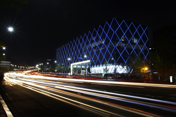 ▲ 재규어 랜드로버 한남동 전시장이 있는 일신빌딩.