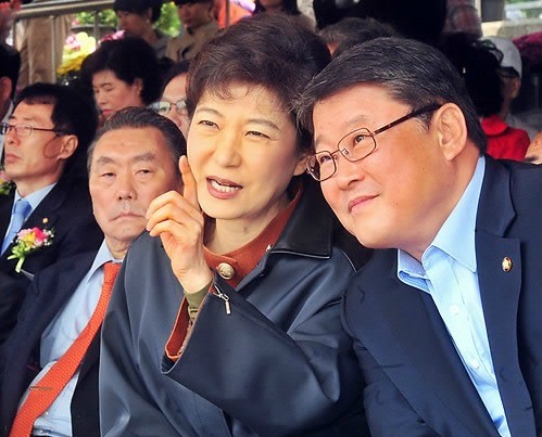 ▲ 지난 9일 지역구 행사에 참여한 한나라당 박근혜 전 대표 ⓒ연합뉴스