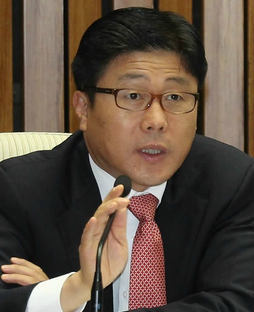 ▲ 김정권 한나라당 사무총장은 11일 박근혜 전 대표의 10.26 재보선 지원과 관련해 "직함을 갖는 것보다 리베로 역할을 하는게 좋겠다고 여러 차례 통화를 통해 직접 말했다"고 전했다. ⓒ 연합뉴스