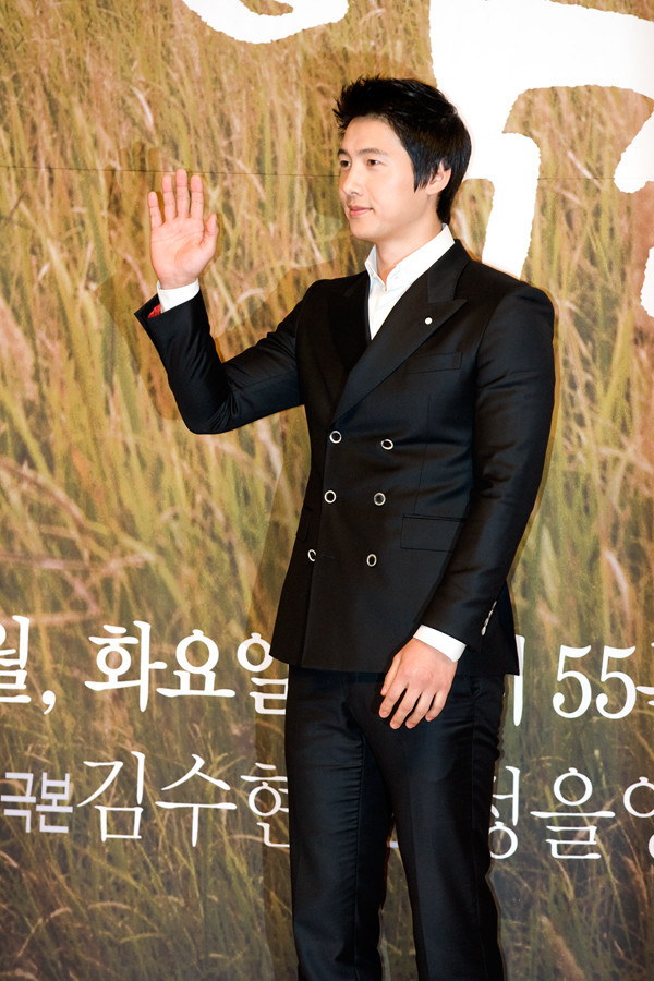 ▲ 11일 오후 2시 서울 양천구 목동 SBS 사옥에서 열린 새 월화드라마 ‘천일의 약속’제작 발표회가 열린 가운데 배우 이상우가 참석했다. ⓒ 고경수기자