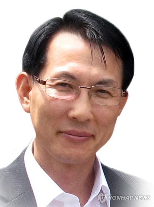 ▲ 26일 충남 서산시장 재선거에서 당선된 한나라당 이완섭 후보 ⓒ 연합뉴스