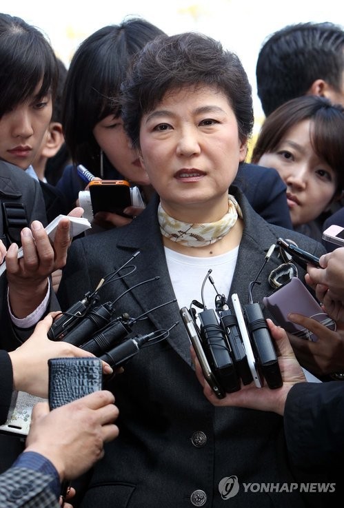 ▲ 박근혜 한나라당 전 대표가 선거 이튿날인 지난 27일 재보선 결과에 대한 입장을 밝히고 있다. ⓒ 연합뉴스