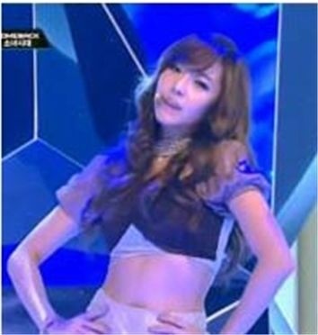 ▲ 제시카 11자 복근이 화제다. ⓒ 사진= 엠카운트다운 방송화면 캡쳐