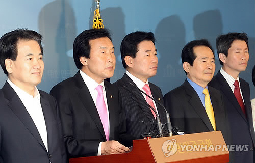 ▲ 민주당 최고위원단이 지난 3일 야권통합안을 발표하고 있다. ⓒ 연합뉴스